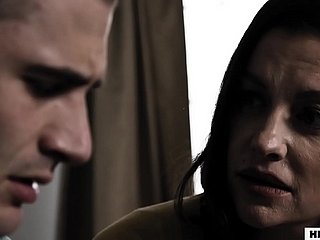 Weird & Lonely Mom Wants Creampie From StepSon - Sovereign Syre