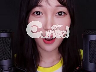 Aatus benutzerdefinierte ASMR-Video, das koreanische Wörter flüstert