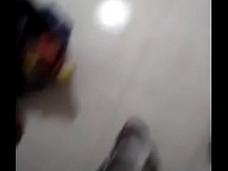 فيديو ساخن لمغربي ينيك صرصور ويعطيه منديل