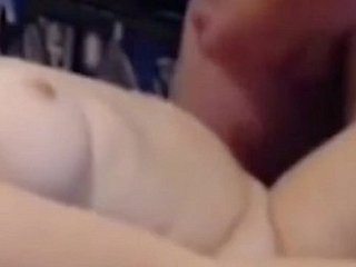 Ibu, mari anak tirinya melakukan apapun yang dia inginkan padanya