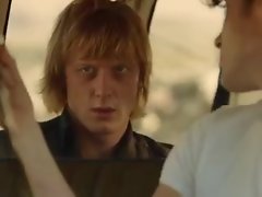 Steppeulven (2014) کٹر منظر